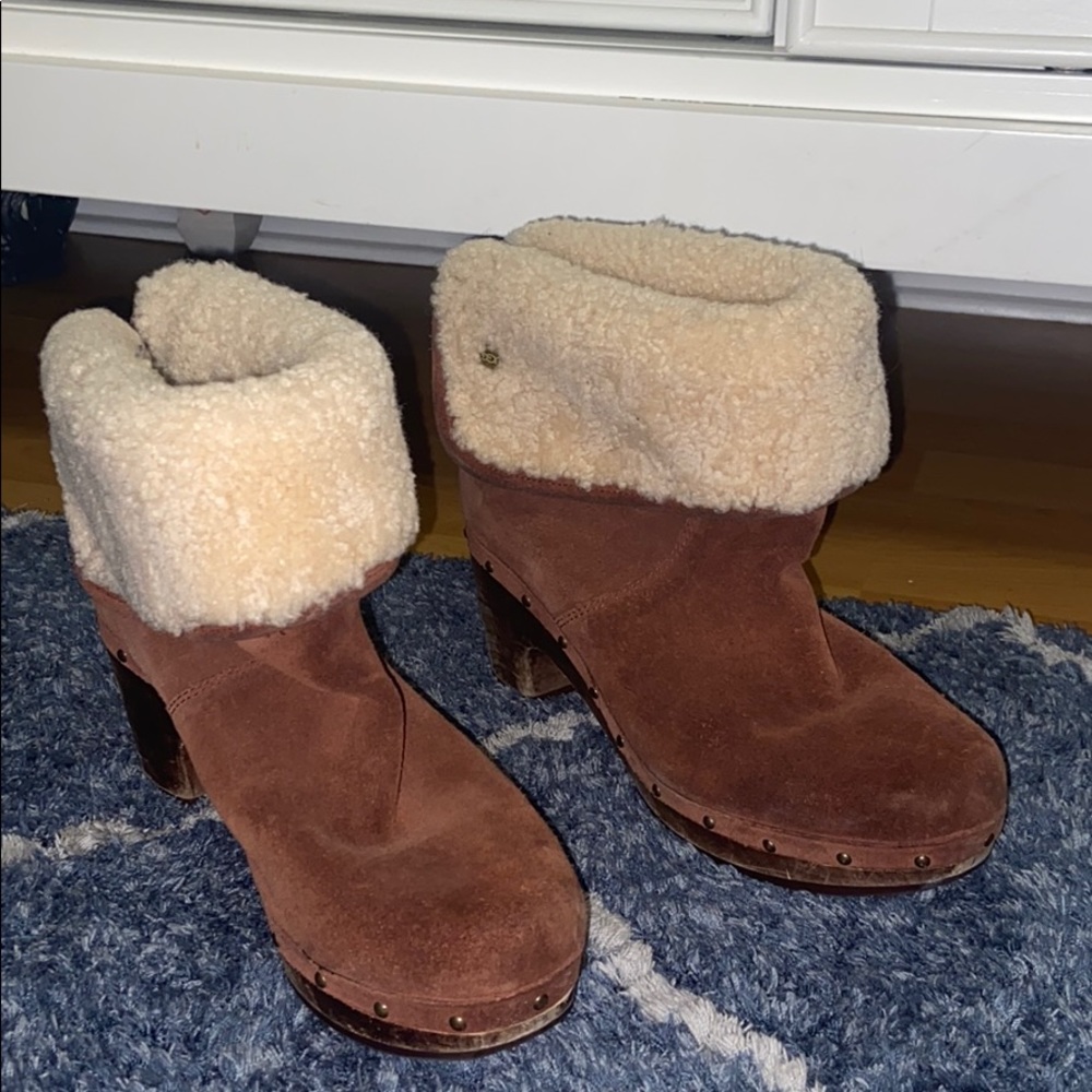 Brown ugg heals